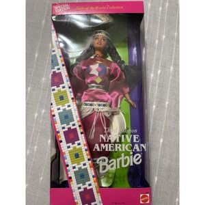 VTG NIB 1994 Barbie Native American Third Edition Dolls of the World Collection